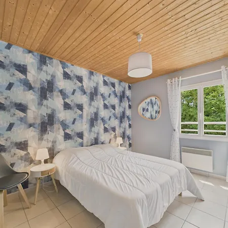 Сasa de vacaciones Maison Moderne Et Piscine Commune *