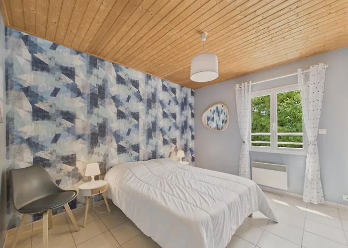 Сasa de vacaciones Maison Moderne Et Piscine Commune *